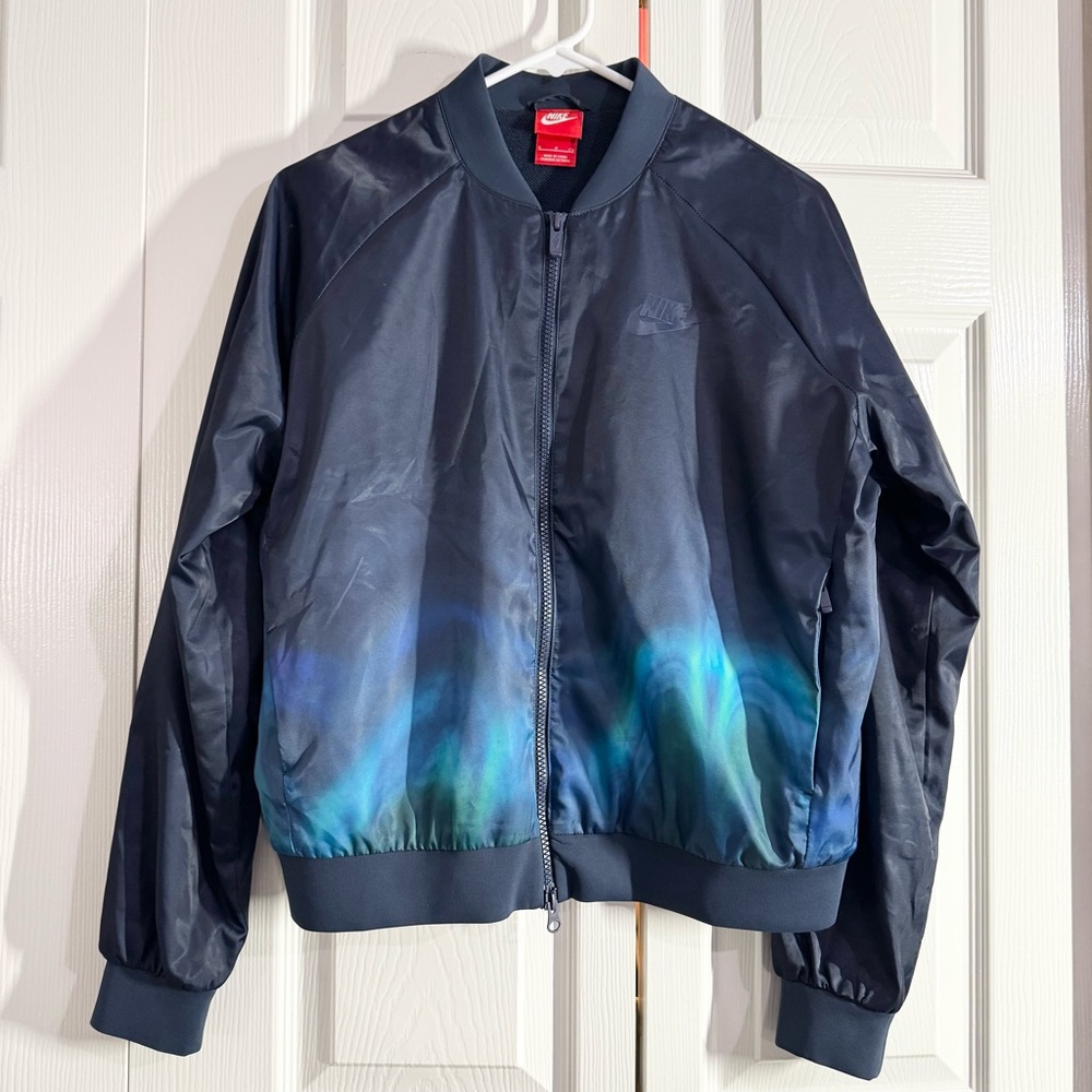 Nike WOMEN'S Northern Light PRINT BOMBER - Small